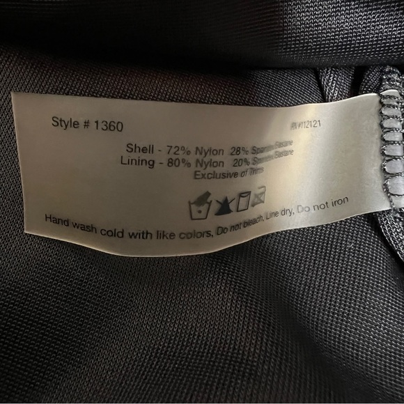 Spanx Bra-LLelujah Black Soft Chain One Piece Swimsuit Bathing Suit Size 6B/C - Picture 5 of 13